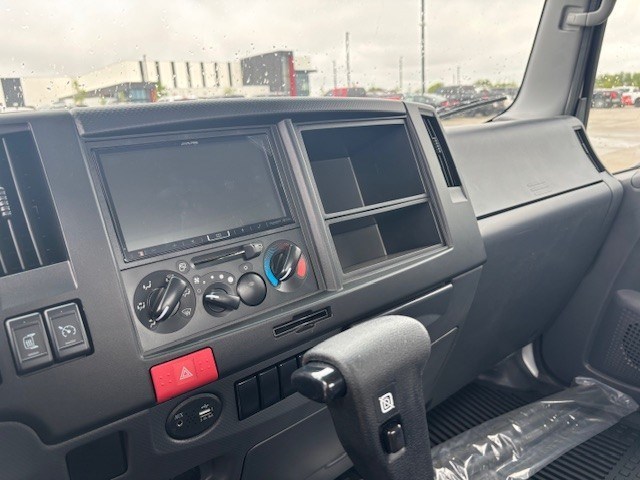 2025 Isuzu NRR Cab and Chassis - image 13